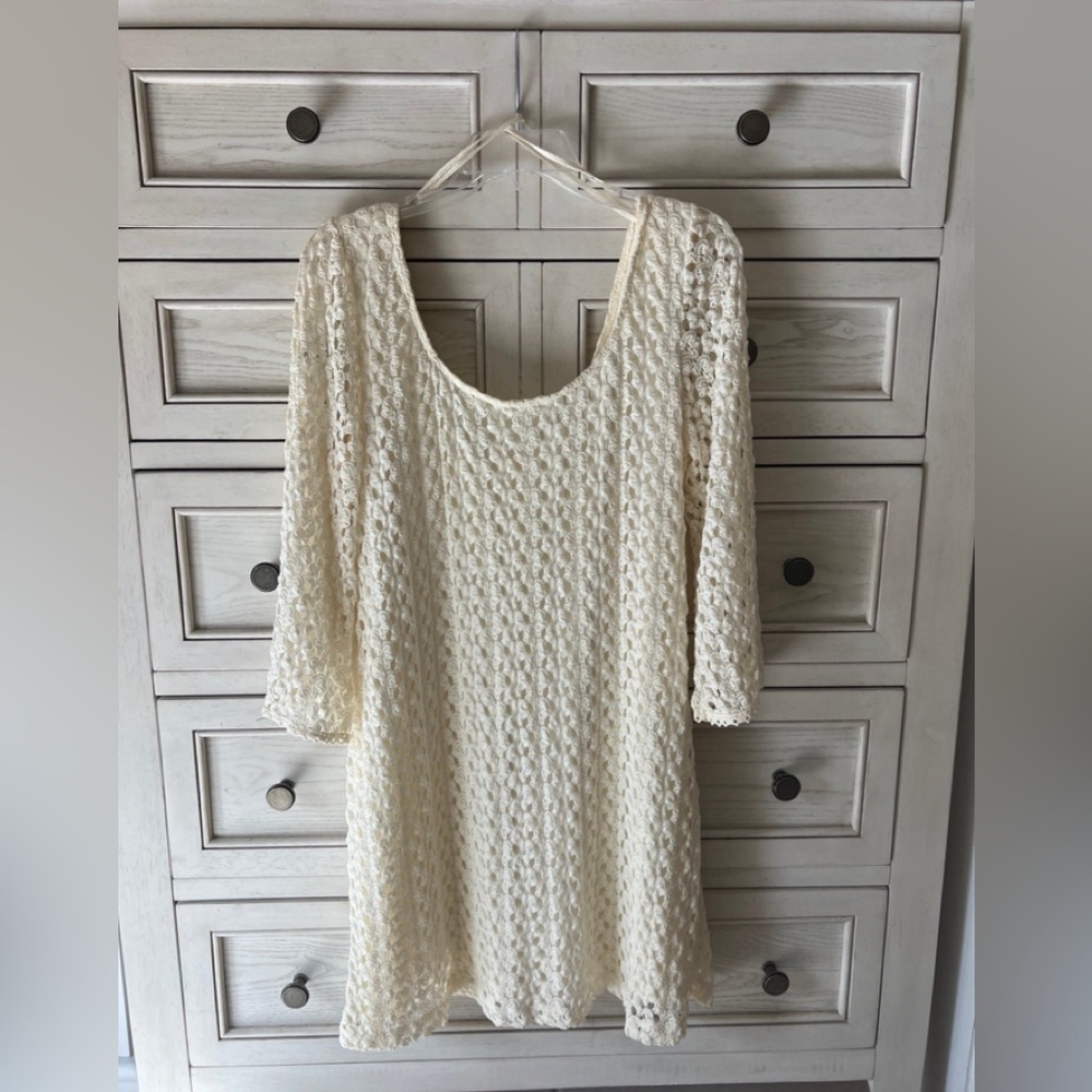 AUW Beige Lace Long-sleeve Dress